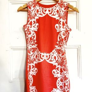 (FREE with any purchase) Body-Con Floral Dress